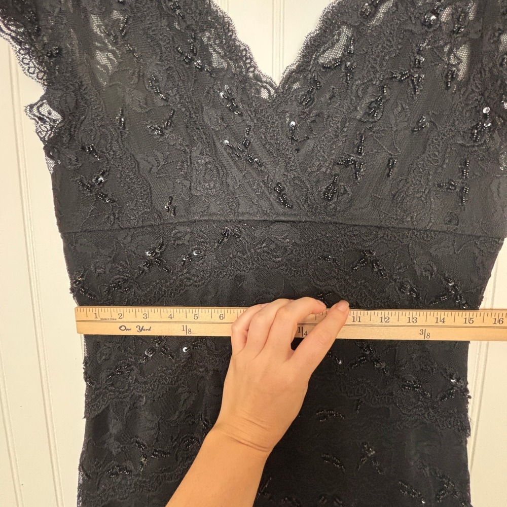 Marina Lace Sheath Dress Women 12 Black Sequin Beaded Tiered Cocktail V-Neck - Picture 9 of 12